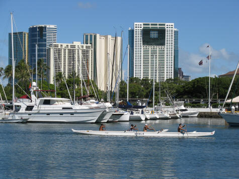 Paddling an Ocean Canoe in Hawaii
