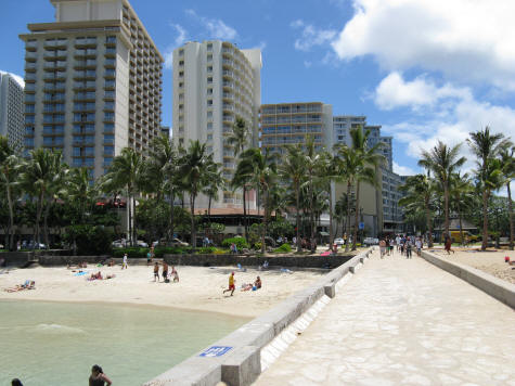 Waikiki Pier